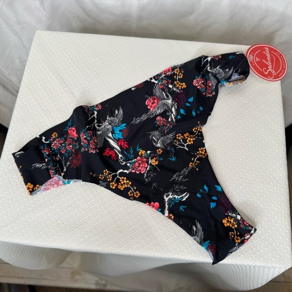 Black Floral Thong Panties by Splendies Size 1X NWT - Picture 2 of 8